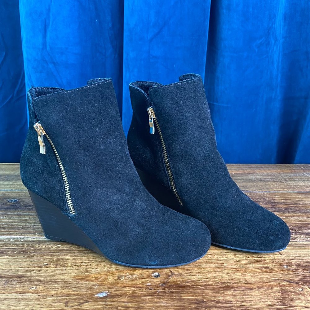 Saks Fifth Avenue Faux Fur Lined Wedge Bootie Black - Picture 1 of 8